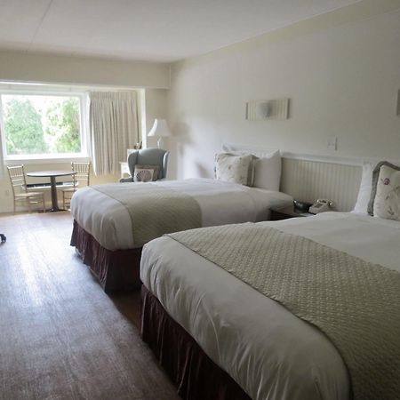 Shoreway Acres Inn Falmouth Buitenkant foto